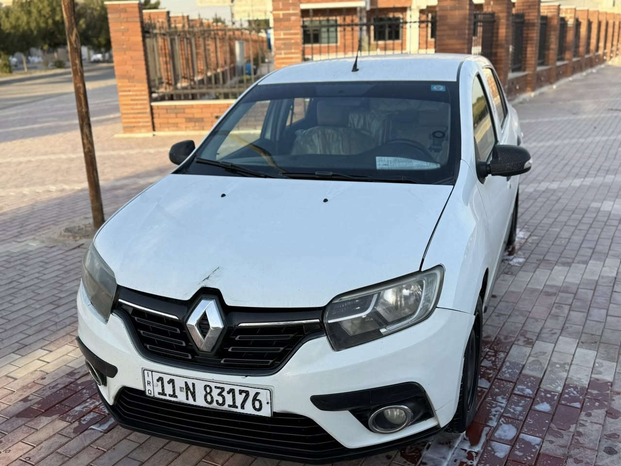 رينو سنبل 2019 مكفوله من الحادث والصبغ فقط بارد. بدايه البنيد  رقم بغداد بسمي.  سياره جاهزه من كلشي مكينه وكير تبريد تدفئه حداديه كله جديد. السعر 82 وبيه مجال. مكاني كربلاء ***********
