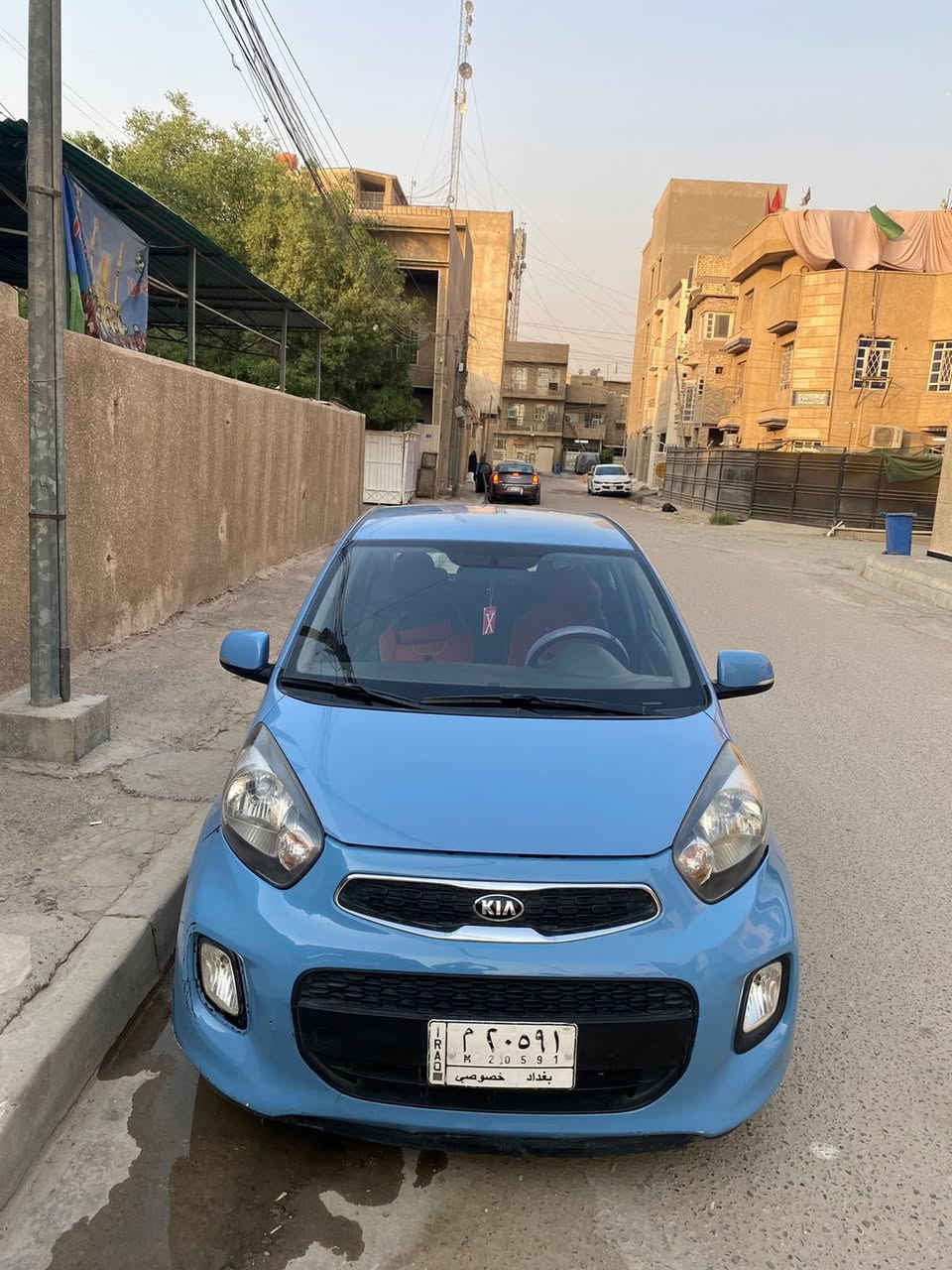 كيا بيكانتو 2016 وارد خليجي 
ماشيه 95 
مواصفات 
لون ازرق مميز 
تشغيل بصمه 
مري شفط 
حساس خلفي 
كامره خلفيه 
رقم بغداد 
سياره كامله مناقصها شي 
بيها صبغ الباب الخلفيه على كد شبر فقط 
السعر 105 بيها مجال قليل 
***********
