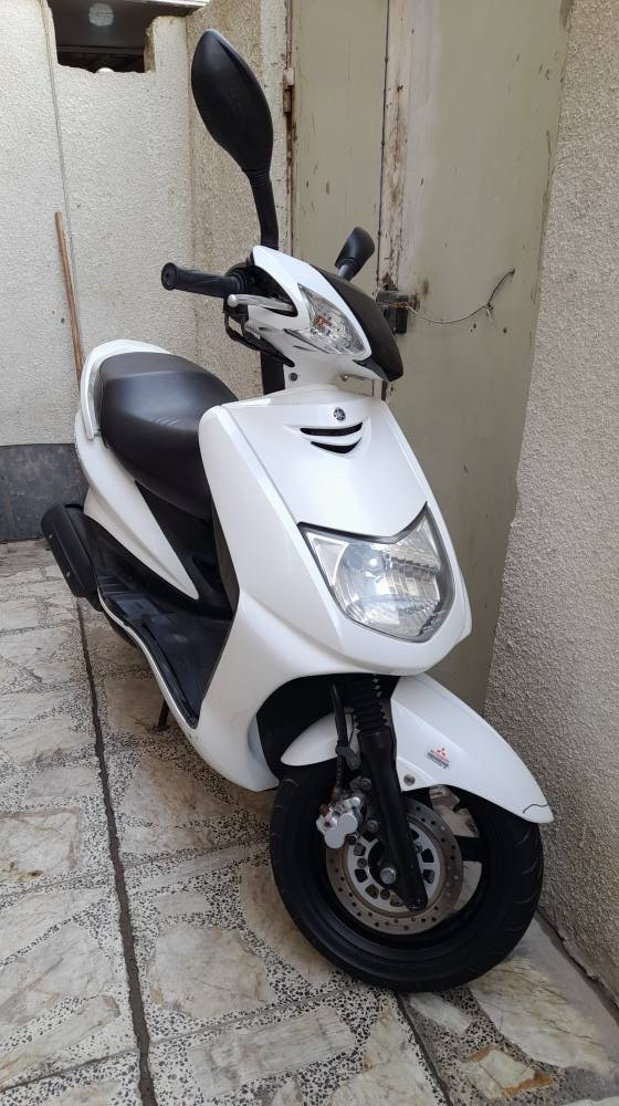 اقرأ المنشور زين يرحم والديك ووالدينا 
سكنس رمبة مزاد وكالة جديدة 
يابانية 🇯🇵 السرعة ١١٠ خطين سكليتر 
استان حساس كهربائي 🛑👍
استعمال اقل الشهر/ ماشية 
١٤ فقط👍 أوراقها موجودة وبأسمي 
اللون ابيض صدفي ✨️ جديدة حتى 
 ابطانة جنطة بيها والعُدة تايرات بعدها 
جدد لايت ثلجي بلاد كاعية بلاد 
مرايات بلاد ،اسويجين الاصليات 
للبيع السعر مليون و٢٠٠ وبيهة مجال 
للراغبين بالشراء ان شاءالله 
العنوان الكاظمية، للبيع وترهم 
مراوس بدراجة صغيرة وفرق،
للإستفسار اتصال وبي واتساب
*********** ☎️  وعندي خاص 
ملاحظة ماخذها ب١٠ ورقات ونص 
ادور تعبانات صيني ماتفيدك اكو ناس 
ادور الحاجة النظيفة واليابانية، 
ملاحظة قبق هندر مامفتوح شرط 
كفرات زلغ مابيهن، مكينة بلادية 
وخرسة وشرط شلعة ومعدل وانطلاق 
ومكفولة كفالة عامة من كلشي وشكرا بغداد, العراق
