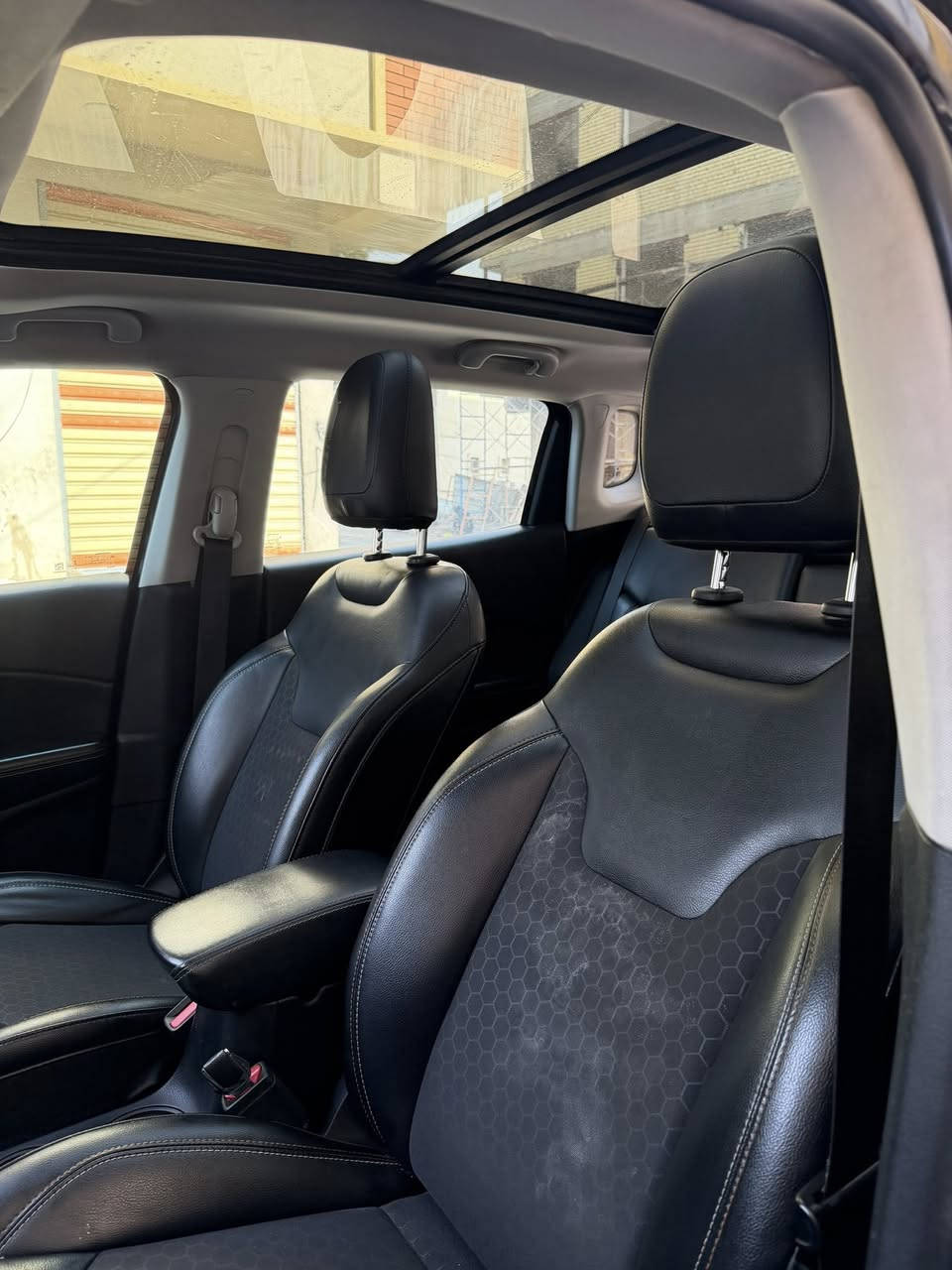 يالله
جيب كومباس 2018 فئة لاتيتود
..
أدامة كاملة للمحرك+ بلكات E3 مجاول گصة + واشر قبق ولفات جديد (ضمان التنقيص أو التبخير )
دهن محرك أصلي أدينول حصرآ + بنزين محسن فقط
دهن گير 9 سرعات موبار ضمان 100 الف
راديتر جديد
عدسات بروجكتر
منظومة ليد للعالي
جام لايت جديد
داينمو كصه + 2 باتري جديد (فولتيه السياره احسن من الجديده )
حدادية جديده + أذان محرك و گير باور ستيل
شاشة كاربلاي 8 گيگا
(الذاكرهن كلهن مبدلات آخر 20 ألف كيلو )
بصمه أضافيه
گاعيات حوضيه + البلاديه موجوده
سبير و جك و ويل و منفاخهه الأصلي
كشنات كانت مغلفه يعني بحالة الوكالة
تدفئة تبريد شرط
النظافة الصور تحكم و تجي و تگلب و تفحص وين م تريد
..
حادث السياره جاملغ بأمريكا و طخة باب السايق بالعراق (أبيع قطعتين) و بيهه ملاحظات بسيطه و دحجة خفيفة بباب خلف عكس السايق (بدون دواخل او لغد او تكم )
السيارة رقم أنبار سنويه ل 2030
ماشيه 140 ألف قابله للزيادة ( خط رمادي قائم )
مكان السيارة( الأعظمية)
..
من صدك مال جناي گاصهه على أيدي و ربع مصرف م بيهه
السعر 120$ و بيهه مجال للشراي
صور الحادث موجوده
*********** واتساب
