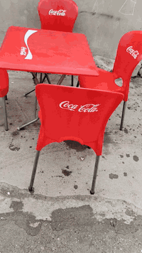 سلام و عليكم يوجد ميز طعام  او ٤ كراسي  مكاني كركوك *********** شراي يتصل مامتوجد عل فيس
