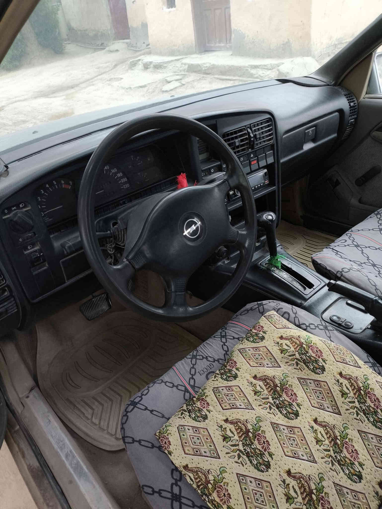 السلام عليكم اوبل اوميكا موديل 95 كير ومكينه وشواصي مكفولات كير اوتوماتيك  سياره باسمي سنويه 2030 مداور ثاني يوم السعر 27 وبيها مجال العنوان الديوانية قضاء الشامية  للشراي للتواصل ***********. 
***********
