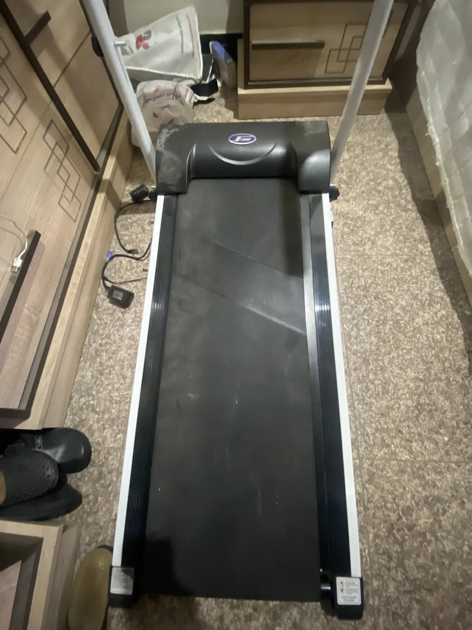 تخم ١٠ مقاعد نظيف جداً
سعر ٣٠٠ الف وبي مجال بسيط نظيف جداً
مجمدة سعره ٢٠٠ الف 
جهاز جري غير مستعمل سعر ٢٠٠
مكنسه كهربائية  حجم كبير ياباني سعر ٢٠٠ استعمال قليل
العنوان كاظمية


**إذا كنت صاحب هذا الإعلان وتريد حذفه لأي سبب، رجاءا أرسل رسالة إلى الدعم الفني**