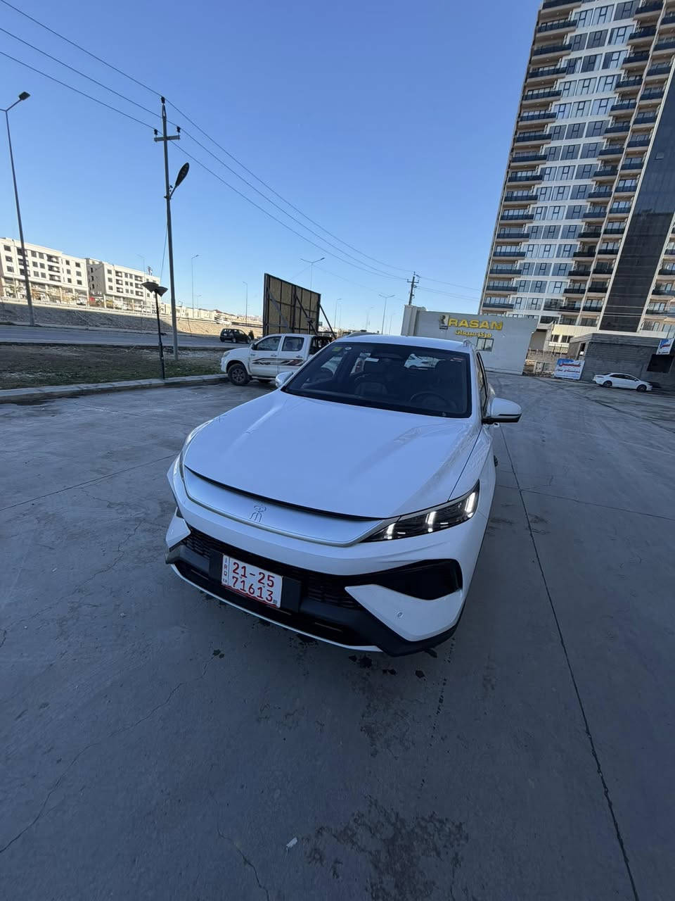 بی وای دی سۆنگ پرۆ 2025
- چواردە کامێرا و 360 پلە و ڕادار

- ئەوتۆ پارک و خەتی جادە و حەساس

- کوشین جلد، ناو زەیتونی و ڕەنگی سپی

- 5700 کیلۆمەتر ڕۆشتوە و 20 ڕۆژی ماوە بۆ ڕەقەم

- هیچی نیە و لۆکە و پاکە و بە ناچاری ئەیفڕۆشم

- نرخی 155 وەرەقە و یەک تۆز مەجال لە هەولێر

واتس ئەپ و تەلەفۆن ***********
