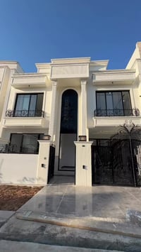 هه وليري نوي • ٢٢٥م • واجهه قيبله