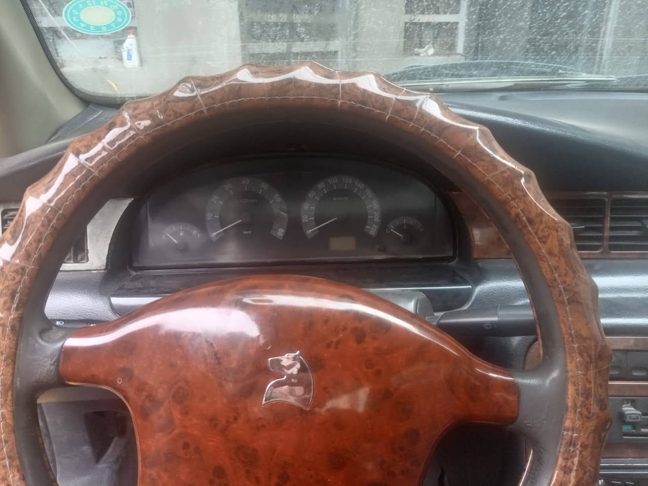 سمند ٢٠٠٩ رقم انكليزي بأسمي مصفره من كل شيء هزه وخط وبحث وسنويه جديد تحويل نتكاتب عقد مروري باتري داينمو باور بريك عنبار بريك مشط استيرن صونده وبوري باور كله جديد تايرات محرك كير جيد السعر ٢٢ ورقه وبيها مجال مكاني البياع للاستفسار الاتصال على ***********
