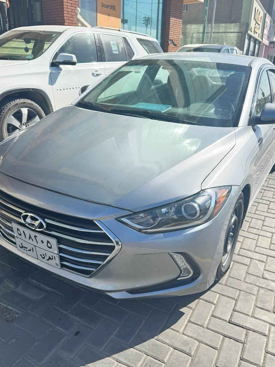 سلام عليكم النترا موديل 17وارد امريكي حادثها مرفق السونار بلمنشور كير أو مكينه كفاله السعر 118للستفسار هاذه رقمي ***********
