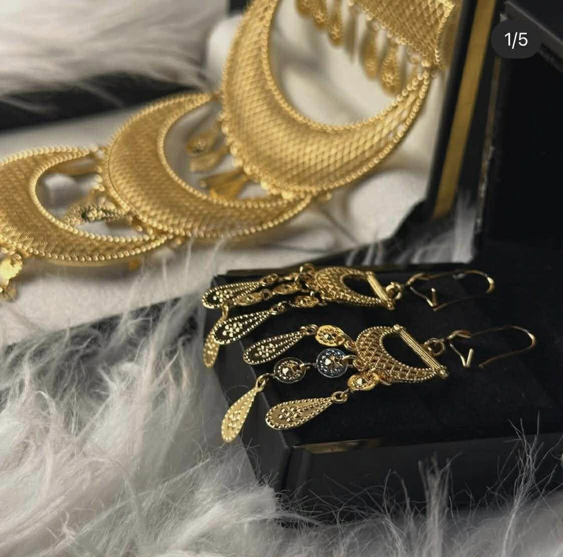 كرسي جابر يجي مع المخور جديد وليس باله برازيلي اماراتي
اسعار مختلفه


**إذا كنت صاحب هذا الإعلان وتريد حذفه لأي سبب، رجاءا أرسل رسالة إلى الدعم الفني**