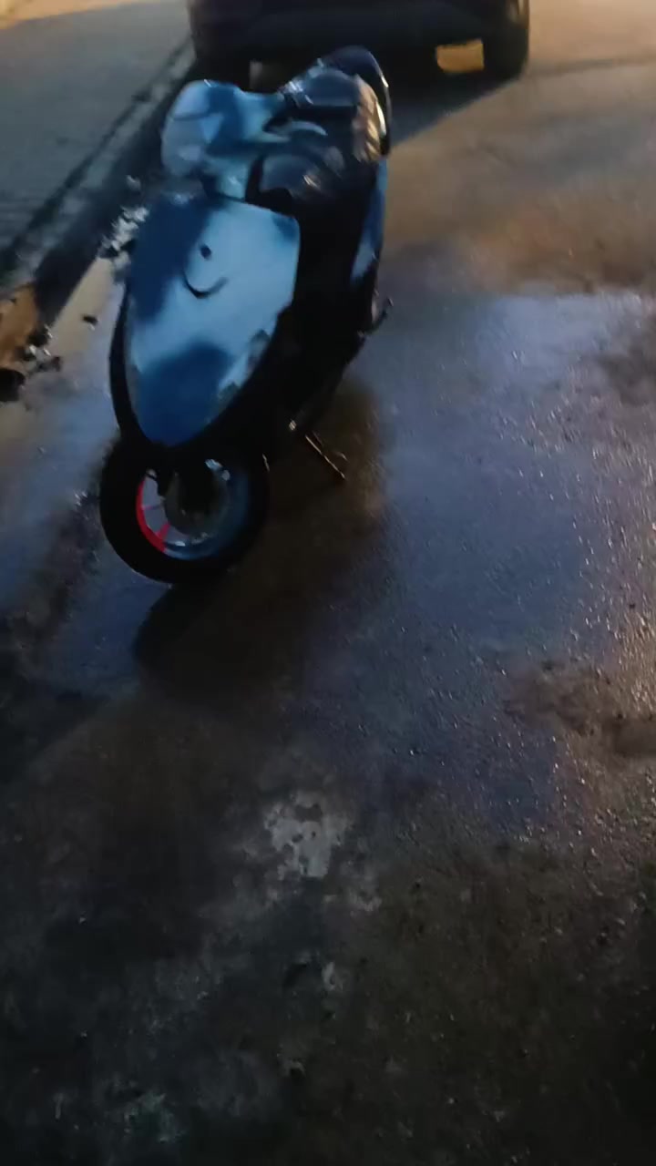 سلام عليكم دراجة ماكس للبيع تشتغل مال لعب تشتغل كاملة الدراجة تعمير جديد من الطول للطول التفاصيل 👇🏻

صبغ شاصي جديد لونين 
كلجات رياضي امامي وخلفي شرط الشلعة والمعدل 
ويل كب امامي وية لون الشاصي 
شيال رياضي ستيل 
يدات رياضي ستيل 
سلف رياضي 55 يرادلة فيشة بس 
صالنصة رياضي اف ام 
كشن رياضي  
كاعية رياضي ار اس 
ضفيرة جديدة 
الدراجة كاملة من طول لطول تعمير جديد 
بكلايت جديد مال اربعة ولفات برتقالي 
اشاير اربعة ولفات بلاديات 
دراجة نكرة بكل وقت  
دراجة 55 شلعة ومعدل بوشتهة بلادية مكتوب عليها ياماها 55 
دراجة فول بالمشي وما ناقصهة اي شي 
كفراتهة كاملة الاخر حباية تريدهة كاملة تريدهة مال لعب تشتغل جاهزة للتعليك الدراجة تجي تفحص من باب البيت تقتنع بيهة يلة اطيكياها  دراجة خرسة ماتسمع بس صوت الصالنصة 
مكاني بغداد الحسينية 
السعر 450 قفل قفل غير قابل لتفواض  
هاي صورها وفيديوهاتها 👇🏻


**إذا كنت صاحب هذا الإعلان وتريد حذفه لأي سبب، رجاءا أرسل رسالة إلى الدعم الفني**