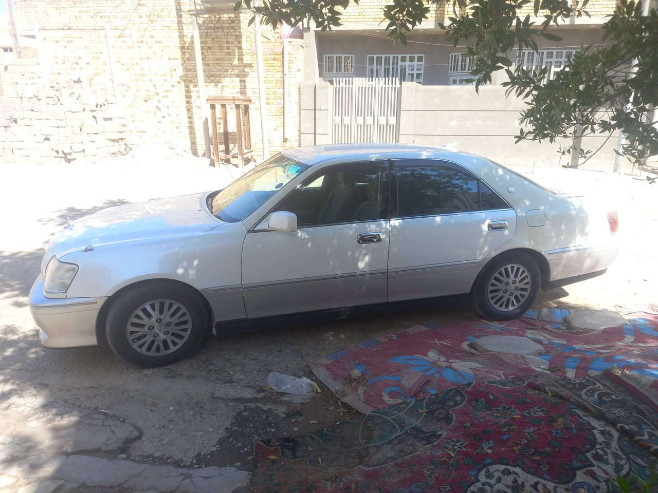 سياره ملكه ادوات ادوات كصه بجم رقم مطابق واحد على واحد 3 دكم عادي جاهزه من كلشي حداديه تخم تاير تبريد تدفئه كشنات كهربائية ستيرن كهرباء سعر 38 وبيها مجال حك جيه رقم الهاتف ***********
