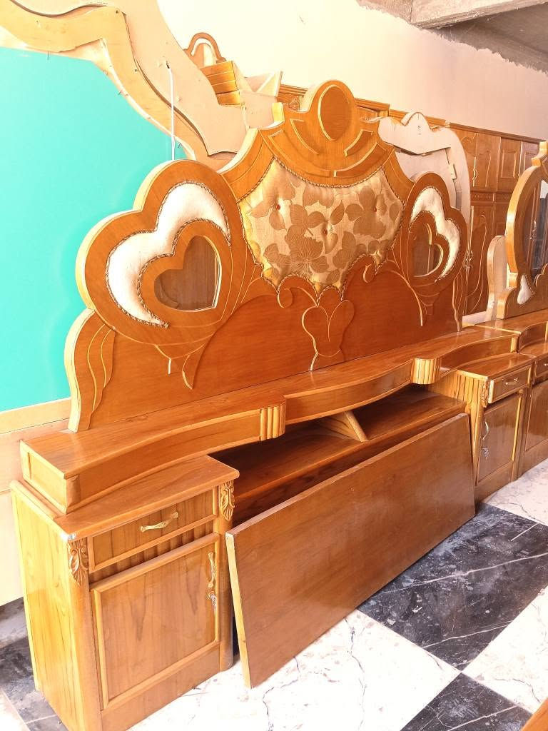 معرض حسين الكعبي العنوان ميسان جمعيات بداية الاربع سايدات مجاور البانزيخانه جديده تصل *********** عمارة, ميسان
