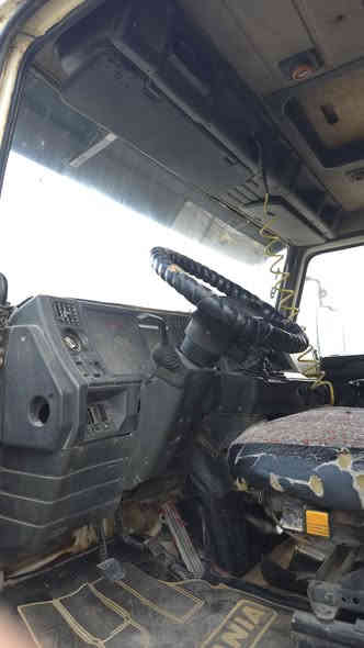 گلابه للبيع موديل1989رقم اربيل دولي سنويه جديده شرط التحويل مجموعه شاصي طويل بلادي محرك گير خير من الله السعر 165 بيه مجال عنوان كركوك رقم الهاتف***********اني مكلف بل نشر
