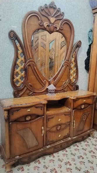 غرفه عراقي قويه ب 350 بيهه مجال شراي فقط يراسل. *********** تخته الت جربايه موجوده
