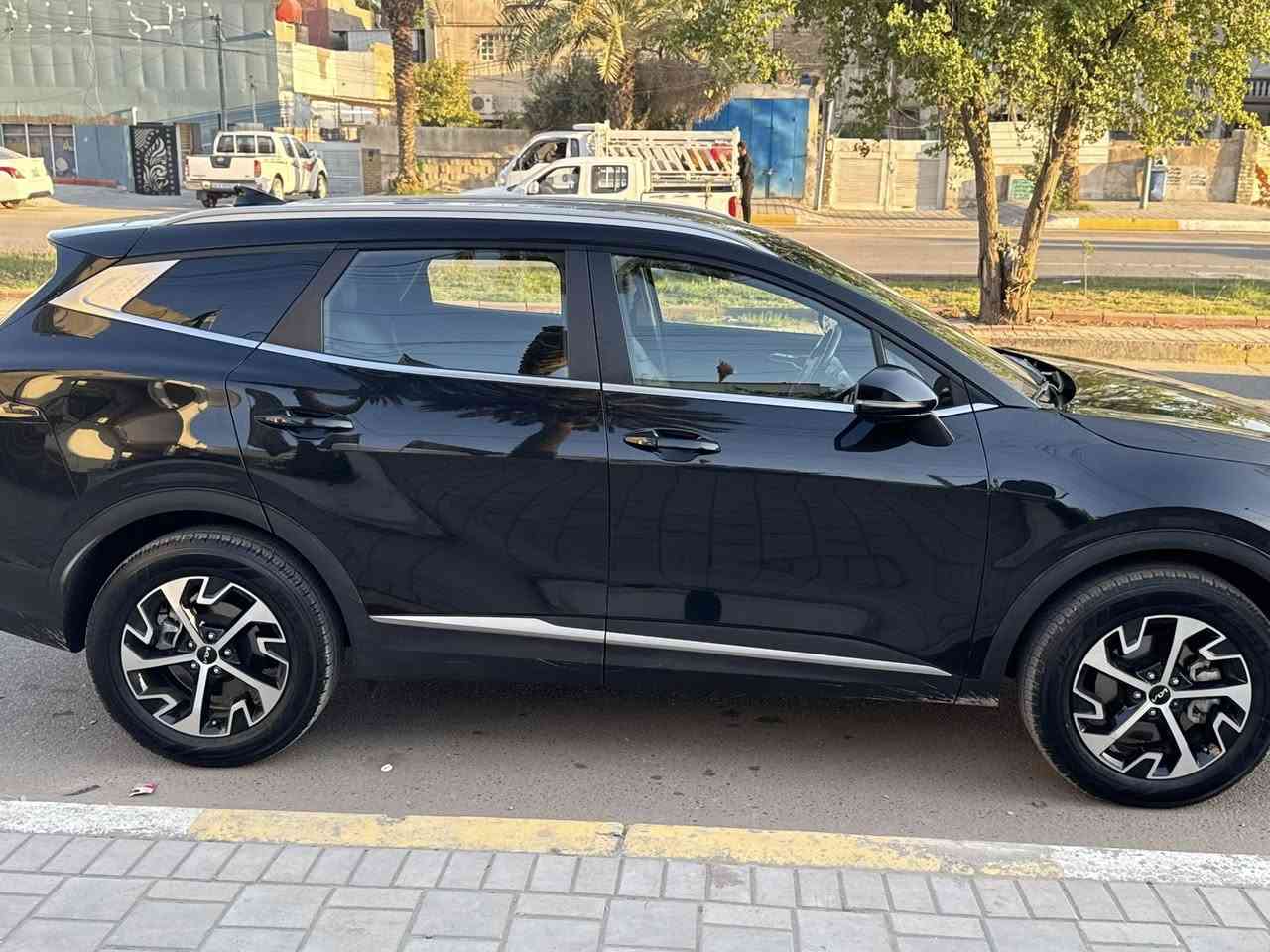 سبورتج هايبرد2023 امريكي EX نص فول حادثها جاملغ وبنيد ماشيه 33 سعرها 185 وبيها مجال حك الجيه تفاصيل اكثر *********** بغداد
