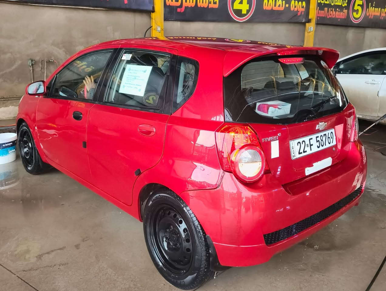 افيو 2010 امريكي لون مميز 
للبيع
فول اوتماتيك
محرك وكير جديد
دبل ارباك
جامات  كهرب 
مري كهرب 
شاشة وكاميرا بيها
طخم تايرات وباتري جديد
تبريد ثلج
طخم امامي وخلفي جديد
بيها صبغ جاملغ امامي فقط
بدون دواخل بشرط
بدون تقحيل 
بيها بارد قطعتين صغار بل ابواب
هزه وفحص جديد
 رقم اربيل مسطره
مكان السيارة موصل
السعر 65$
للاستفسار
***********
***********
يوجد بيع وشراء السيارات المتضررة والجديدة داخل هذه
الصفحة
نستقبل عروضكم لبيع السيارات فقط من الشرعي نحن غير مسؤولين عن أي اختلاف بين الطرفين من تحويل + تِجيك السيارة عند السونار الي ما يفحص عند السونار ويأخذ ثقة من صاحبها أو يأخذ كلام يتحمل المسؤولية لكون فحص السيارة عند السونار ( 15 الف)
             (( نحن فقط دلالية  ))
((( يكون الاتفاق بين البائع والمشتري فقط)))
