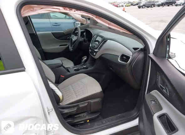 السلام عليكم كوينكس  موديل 24 رقم شمالي هسه جديده حادثه بابين مواصفات محرك 1500 تيربو تحكم استيرن كامره دواره تريد باسمي تريد وكاله تريد تحويل حاظر السعر 175وبيه مجال السياره في ميسان ***********
