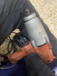 دريل • لقمه كهرباء • مستخدم