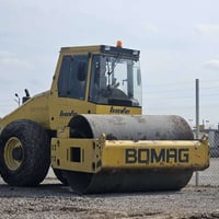 حادیلە بۆماک مۆدێل 2012 سبوغ عام   07507429395