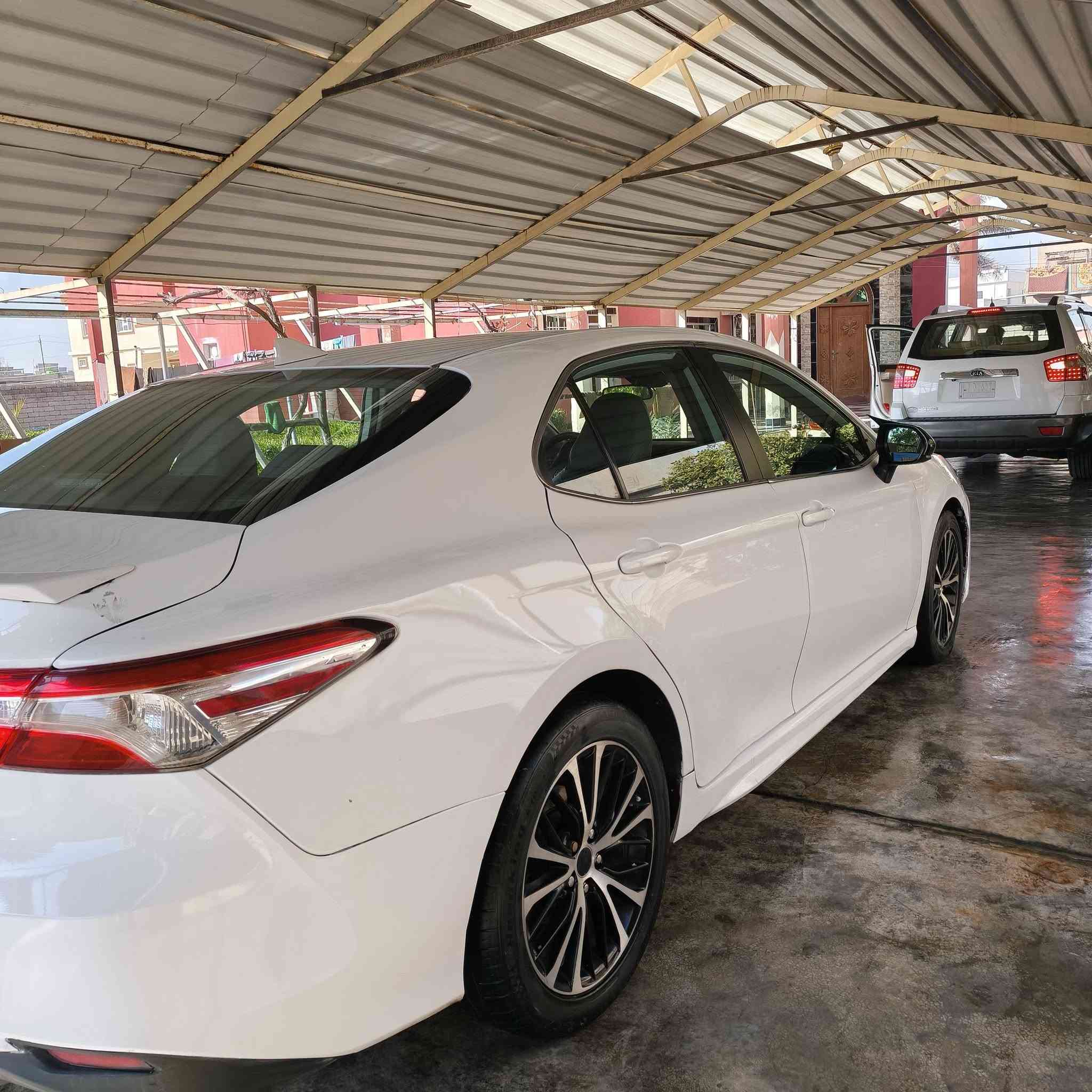 السلام عليكم للبيع كامري موديل 2020  أمريكي SE رقم أربيل دولي تريد وكالة تريد تحويل ضرر خلفي وبيها جاملغ أمامي بالعراق صدر تواير جديد محرك كير شرط السونار مرفق بالمنشور
السعر 170وبيها مجال للاستفسار الاتصال***********
