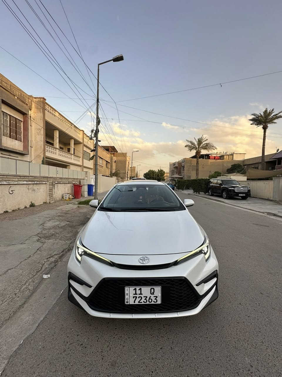 السلام وعليكم
للبيع كورلا هايبرد شكل S موديل 2024 
سيارة يجي بيها ضمان سنتين بلبطاريات من شركة الحلو ضمانها بعدله 10 اشهر تقريباً لسيارة تختلف عن الموجودات كلها بلاديه مابيها ايي شغل عمل حتى دقة الشاشه تختلف. داخل دشبول وبيبان لونين يجي بلادي بيبان جلد ويدات بيانو بلاك مو بلاستك لون السيارة صدفي
 
كشنات جلد لونين جملي ورصاصي بلادي 
كشن كهرباء 
فئة HEV
فتحة سلايد روف
تبريد قطعتين 
شاشه عدادات دجتل 
سبايدر خلفي بلادي 
رادار امامي
قيادة شبه ذاتيه 
كروز سرعه 
لد دشبول GR 
سستم ايرباكات 8 
جام 4 اوتو 
ويل رياضي 17 
اوتو هولد وهند بريك كهرباء 
لسيارة ماشيه 45 الف كيلو ولسيارة كلها بلاديه وضع شركة ممبدل بيها شي نهائياً ومكفوله كفاله عام من عدا 8 حالوبات تقريباً بلقمارة فقط ومو قويات خفيفات مو كلش مبينات
سعر السيارة 163 ورقه 
***********
