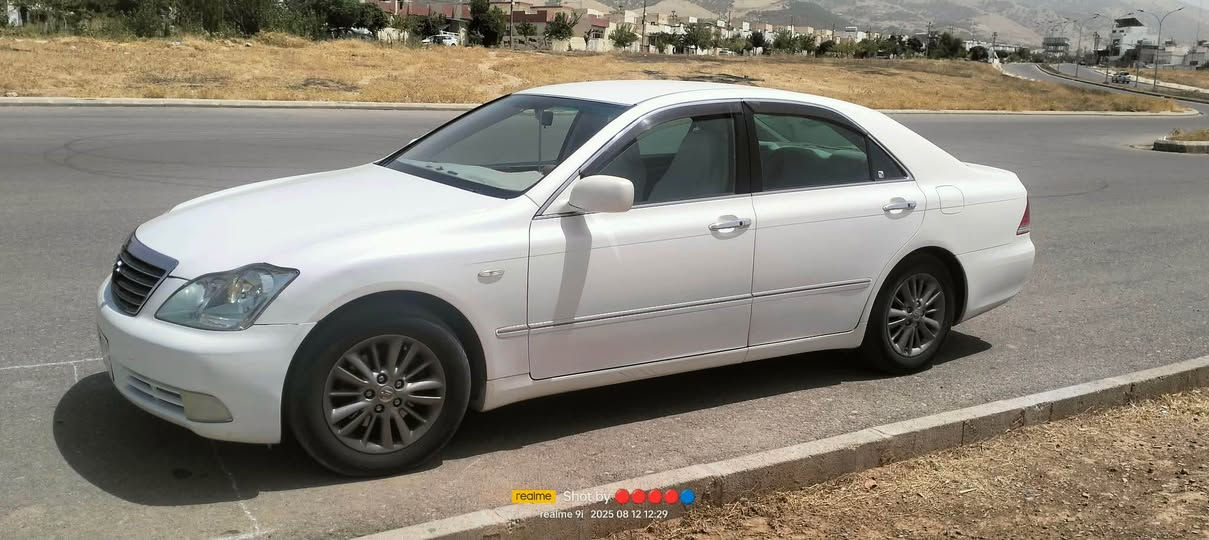 سەرەتا بەناوی خوا
شاهینە موس کۆدی بۆ کراوە بە ناوی خۆمانەوەیە
١٨٢ گەورە بە گەورە فول  بەس سڵاید نیە
٤ کوشن جڵد هیتەر کارەبا 
٣ پەردە سەلاجە مەرکەزی 
٣دوگمە 
ویل نەوتی 
 
تەبرید ساردو گەرمی بەسراوە 
جامی پێشو دوا هەلگیراوە 
برێک بەسراوە 
٣ پارچەی بۆیاخە 
نرخی 65 مەعمەلە 
شوێنم هەڵەبجەی شەهیدە
***********
*********** حلبجة, السليمانية
