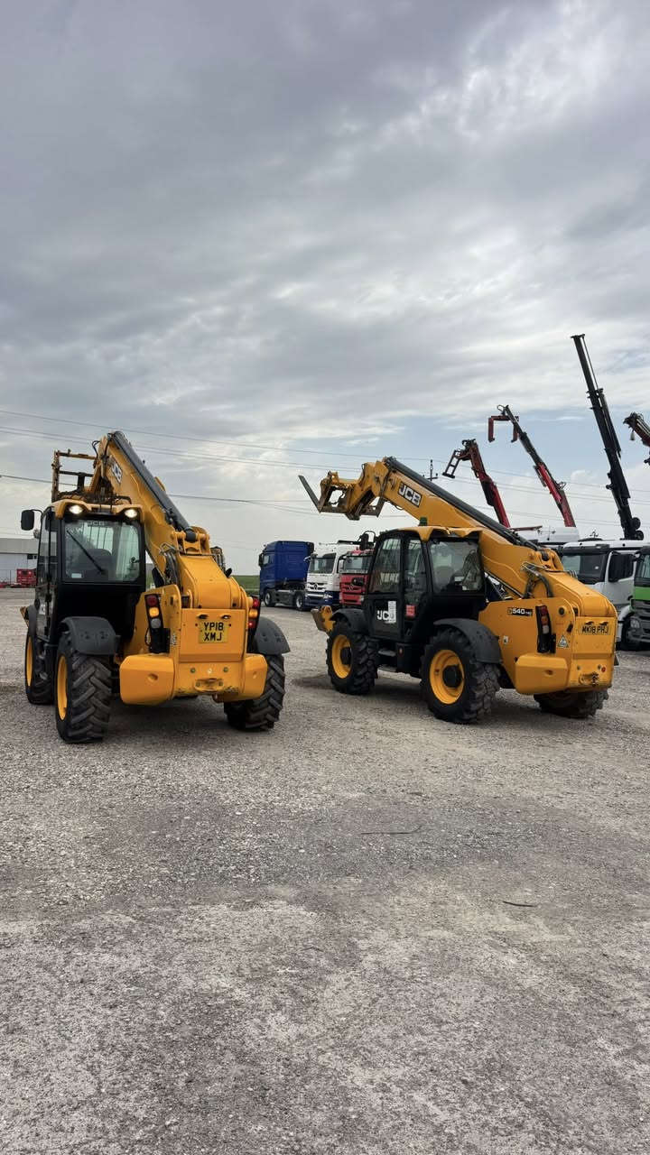 معرض محمد علي
JCB
2018-8900⏰
2018-9700⏰
14 متر
دخول جديد 

         ☎️📱    ***********
         ☎️📱    ***********
    ساعات:  ٩:٠٠صباحاً   -  ٧:٠٠مساء⏰
    بيع وشراء جميع الاليات الثقيله  كرينات✅
           عنوان أربيل.  / طريق كركوك ✅📍
