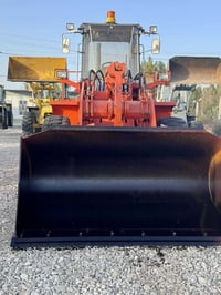 نضافه واحد على واحد معرض إبداع الأمير لتجاره المعدات الثقيلة والسيارات...