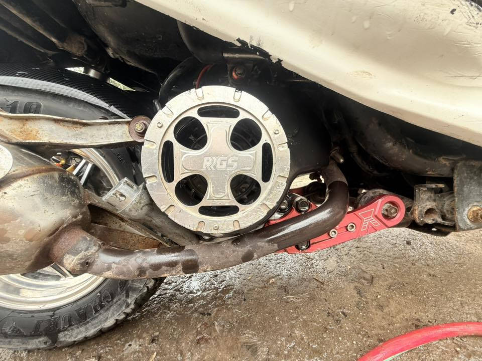 ماكس عدل البيع دراجه مابيه اي نقص دراجه شلعه معدل 120 شرط مكينه 55 كلجات امامي رياضي خلفي  رياضي بس ما عده الكزوز ما أشيله كزوزه افم ام قفله دراجه 800 الف عنواني بصره العشار  تواصل ***********
