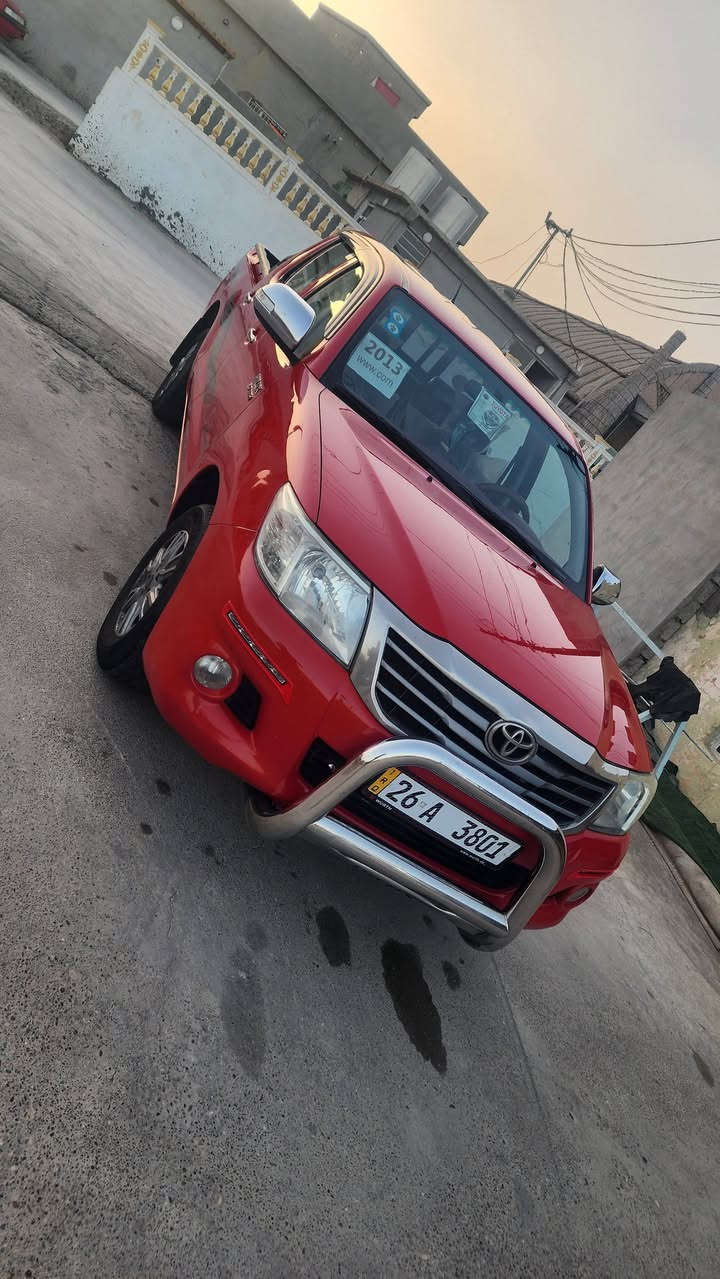 السلام عليكم للبيع بيكم عذاري 2013 رقم صلاح الدين دولي بأسمي لل2027 السيارة شاصي 19 كويتي شركة الساير كشن منفصل للستفسار*********** لاتراسلني خابرني وتدللل
