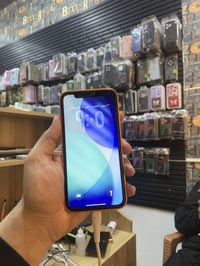 آيفون ١١ • ٦٤ جيجا • فيس ايدي شغال