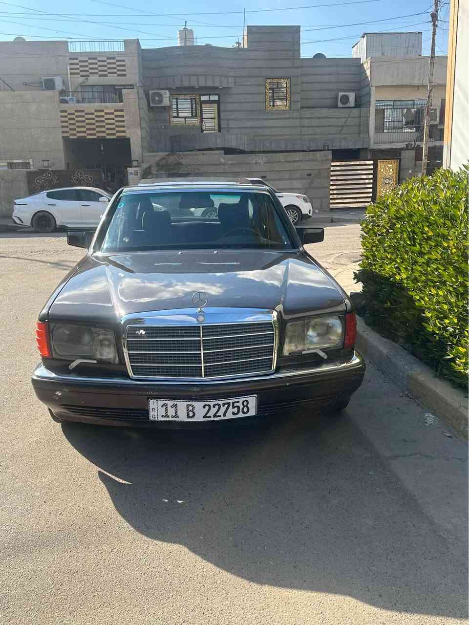 سلام عليكم مارسدس جامبو 300 موديل 1990 بأسمي بدون حادث فقط مصبوغة حزام للجمالية كلشي بلادي بيع او مراوس السعر 90 قابل للتفاوض 
بغداد الدورة شارع الطعمة 
*********** بغداد, العراق
