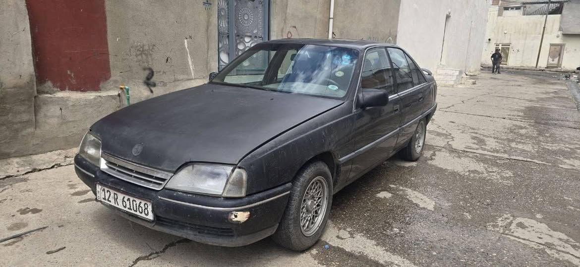 اوميكا 90
حجم 2000 اتو سلايت
قطعتين صبغ قطعتين بارد 
32 و بيها مجال 
شرط تحويل شرط تحويل فقط 
*********** واتس موصل حي الكرامة
