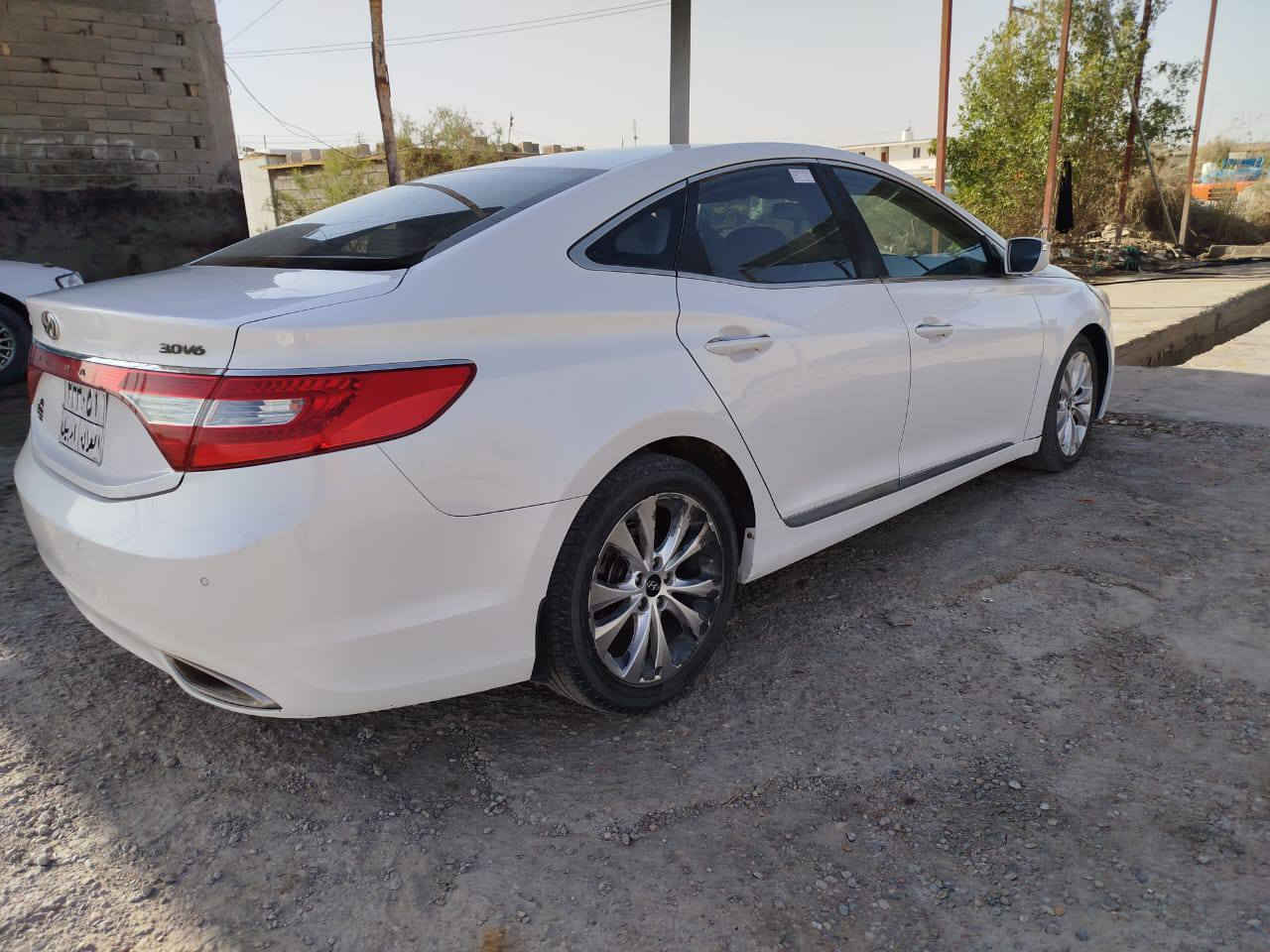 السلام عليكم للبيع سياره ازيره مديل 2013 وارد خليجي مكفوله كفاله عامه من الضربه والصبغ والفتح رقم اربيل سنويه ساقطه تريد تحويل تريد وكاله باسم المشتري مكينه گير حداده تخم تاير تبريد ثلج سياره جاهزه من كلشي مواصفاتها معروفه ماحاجه اذكرهن السعر 105 وبيها مجال للشراي العنوان بصره/قضاء المدينه 
‏‪***********‬‏ ورقمي الاثير‏‪***********‬‏
