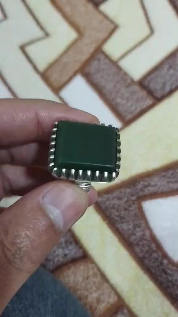 يشم  جمليه جدا. من اليمن   للبيع


**إذا كنت صاحب هذا الإعلان وتريد حذفه لأي سبب، رجاءا أرسل رسالة إلى الدعم الفني**