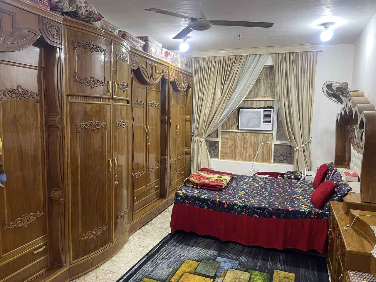 السلام عليكم بيت البيع ب شارع سماح شارع الخامس تفصيل بل فيديو كامل المساحه 150 السعر 110 مكلف بل نشر  ***********
