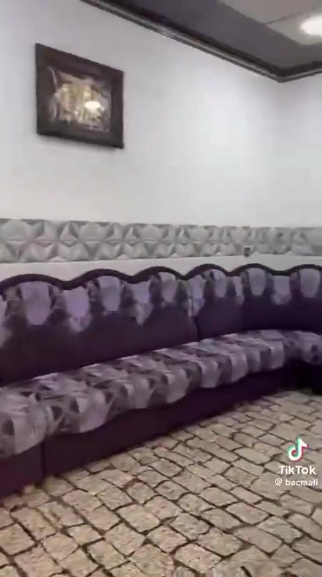 بيت للبيع قوسيات حي الزيتون مدخل اسواق ابو علي مساحه 125 متر سند زراعي 25 سعر 52 وفي مجال شيء بسيط===***********===***********

