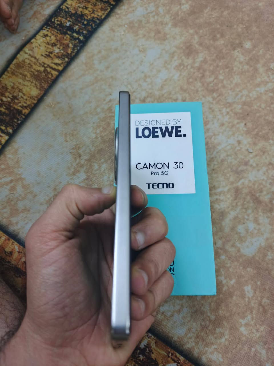 سلام عليكم موبايل تكنو كامون 30 برو 5G كامل مالحقات نضافته 96 البيع سعر 250 وبي مجال الطيبين مستعجل على بيعته ولموشراي لايكسر بسعر رحمه الوالديكم مكاني بصره حي الحسين قرب جامع التقوى ***********
