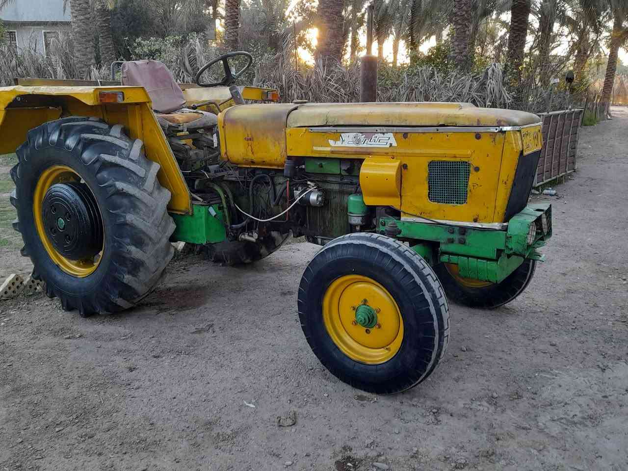 للبيع عنتر موديل ١٩٨٩ رقم وسنويه كير محرك واكسل جهاز رفع كله مكفول العنوان بغداد الطارميه الهاتف ***********كورك ***********
