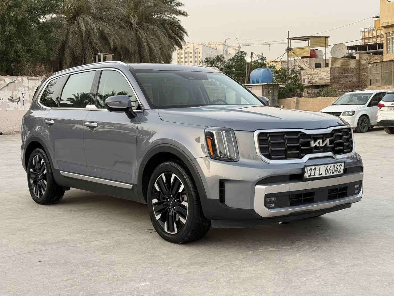 للبيع او مراوس لاندكروزر موديل 24لو23
كيا تلورايد برستيج SX 2023  رقم بغداد
السيارة جديده استخدام شخصي
  / هزه وفحص وترقيم جديد 
اعلى فئة فول الفول
قطعتين صبغ جاملغ وبنيد فقط 
بدون ايرباك  ( جميع الايرباكات سليمة ) بدون دواخل 
شواصي لغود كفالة عامة
فول مواصفات 
بانوراما +فتحة 
كشنات جلد كهرباء تدفئة تبريد 
كشنات خلفية منفصلة Vip
سستم سماعات 🔊 هارمن كارد 
شاشة كبيرة 
4 كامرات جانبية وخلفية وامامية 
مري شفط 
مري قلابة 
شاشة دجتل كبيرة 
5 وضعيات قيادة 
حساسات امامي خلفي 
رادارات 360 درجة 
رادار امامي تفاعلي 
نظام تحديد مسار 
نظام نقطة عمياء 
اوتو هولد 
سايد بريك بصمة 
شحن لاسلكي 
نظام ابل كاربلي 
7 مداخل USB
تحكمات ستيرن 
لدات داخلية محيطية كل ألوان تتغير بلادية 
بردات خلفية 
نظام تبريد مناخ منفصل 
تبريد مركزي 
لايت 4 عدسات اوتو 
نظام محافظة عل طفل مايفتح باب خلفي حال عبور سيارة 
صندوق كهرباء شفط 
نظام اوامر صوتية 
ويل حجم 20 
محرك 3.8 
كير 8 
مكان السيارة كربلاء باب بغداد
الشراي يتصل ***********
