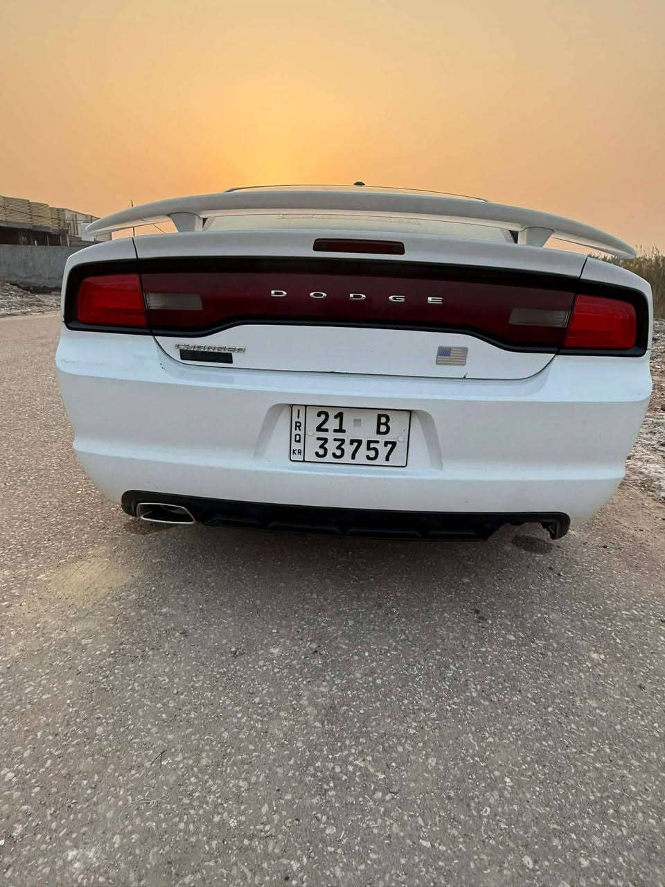 السلام عليكم
من رخصة مدير الاكروب
جارجر موديل ٢٠١٣رقم سليمانيه الجديد السنويه (ال٢٠٢٨،) السياره بدون صبغ فقط بارد جاملغ خلفي  كير طياره شاشه جبيره   السعر( ١٦٥) او بيه مجال  العنوان بابل المسيب ***********
