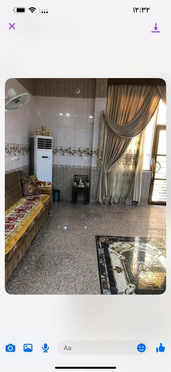 سلام عليكم
بيت للايجار مساحه 50 متر طابقين بناء جديد
الطابق الاول
 طارمه وصحيات خارجيه وصاله مفتوحه ع مطبخ اوبن 
الطابق الثاني غرفتين نوم كبيره وصغيره وصحيات وصاله صغيره 
سعر الايجار 550 رقمي ***********
موقع البيت العباسيه الشرقيه خلف مطعم العزائم يبعد عن الامام 10 دقايق مشي
