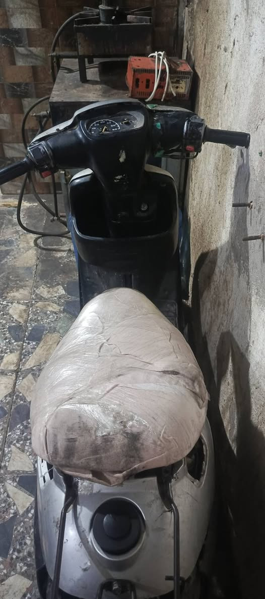 @إشارة سلام عليكم دراجه ستين بطه للبيع جاي امشي و وكفت بعد ما شتغلت ليش ما اعرف ما وديتهه للمصلح سعر ١٠٠ بيهه مجال بسيط العنوان بغداد حي الجهاد ***********
