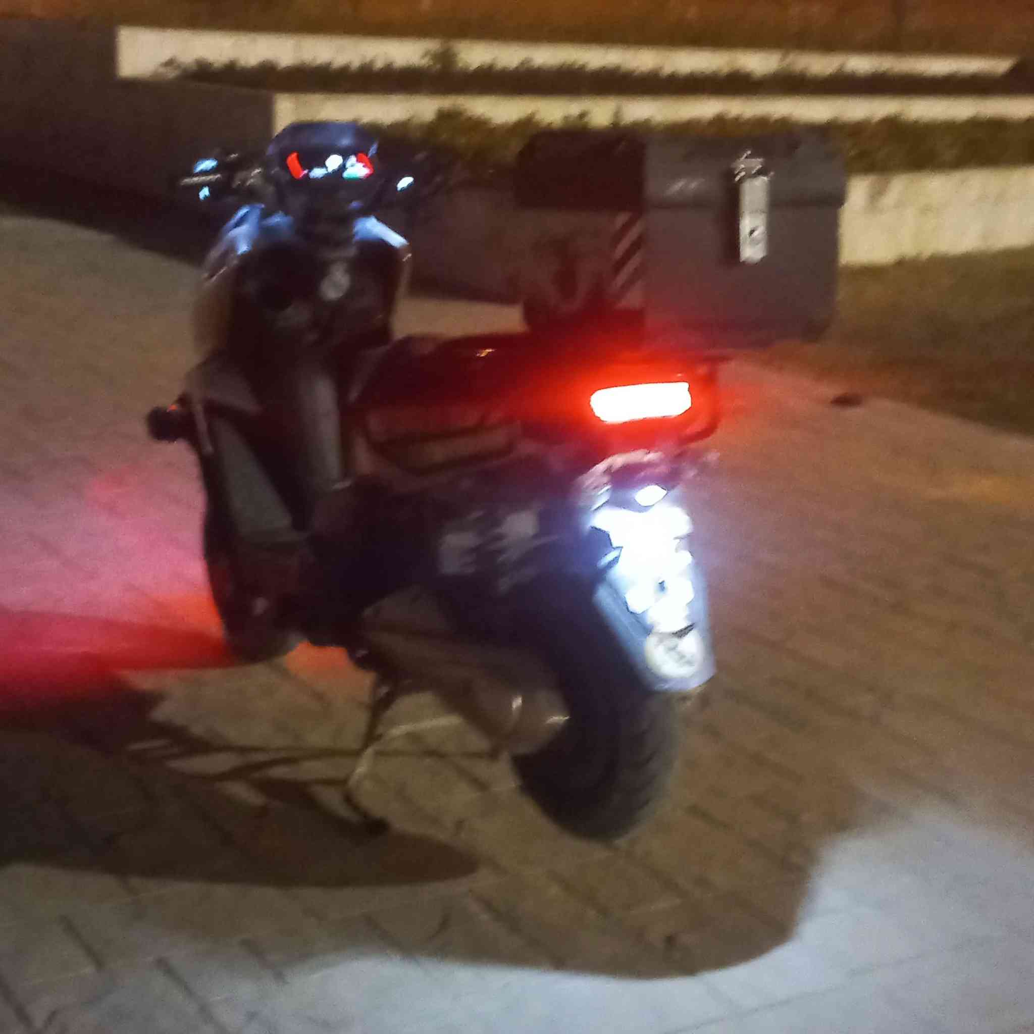 دراجه اباجي للبيع 
ألمواصات خاص 
السعر 900وبي مجال قليل
المكان فلوجه  
الرقم واتساب ***********
والاستفسار راسل خاص
