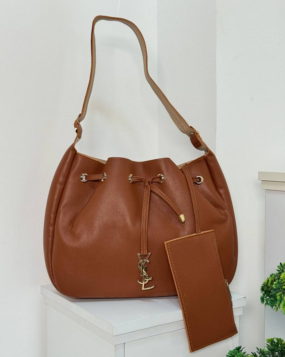 جنط نسائي
سعر المفرد 18 آلاف دينار
سعر الدرزن 156 ألف دينار
قياس 27 × 39 سم 
واتس اب :***********
واتس اب :***********
