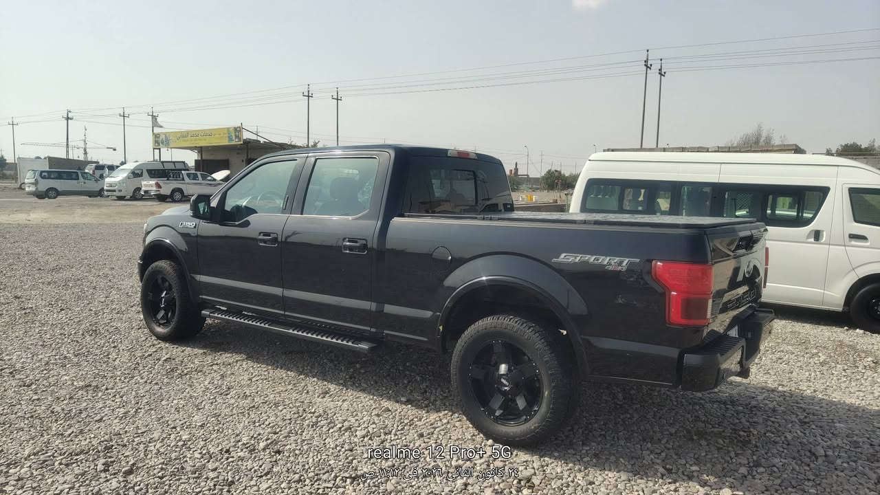 للبيع كفاله عامه لاريات محرك جديد موديل 2020 العنوان بصره ام قصر
السعر245وبيه مجال للشراي فقط
محرك3500توين تربو
كيرطياره 10نمر
اعتذرعن المراوس***********
