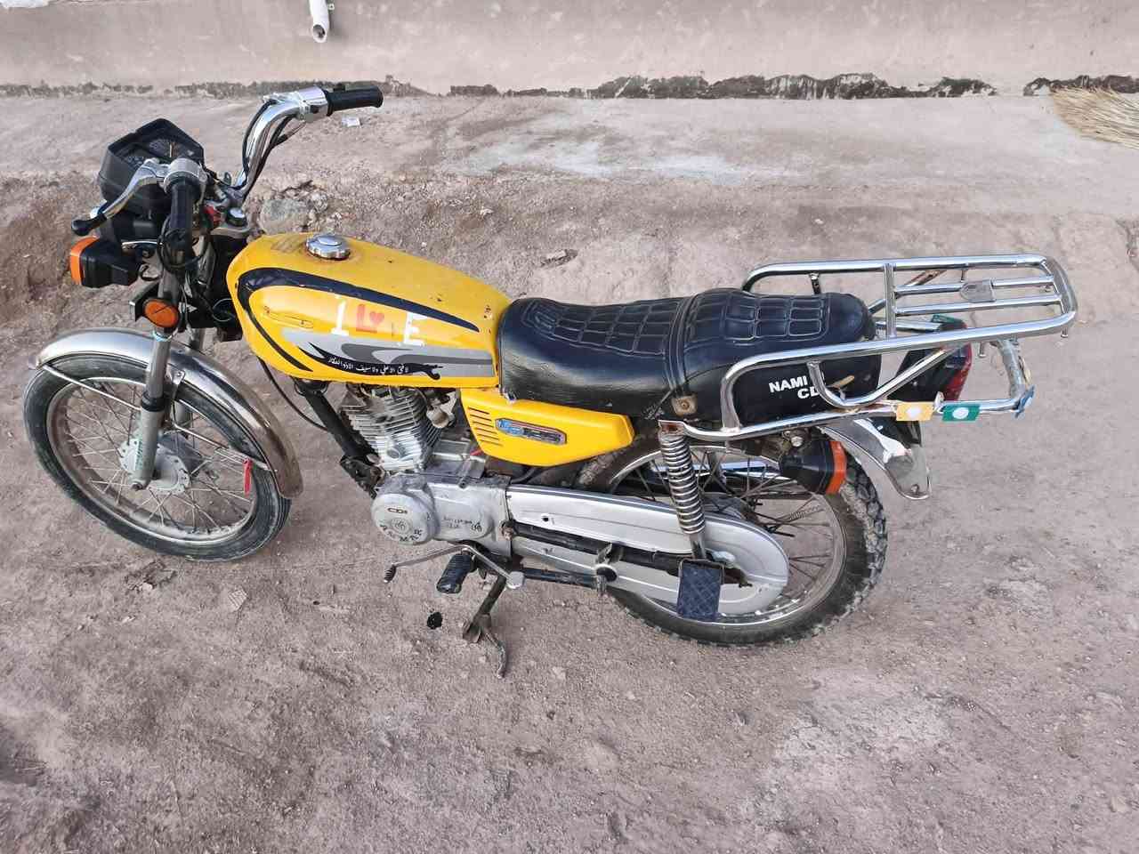 سلام عليكم دراجة للبيع مديل ١٦ رقم ***********
