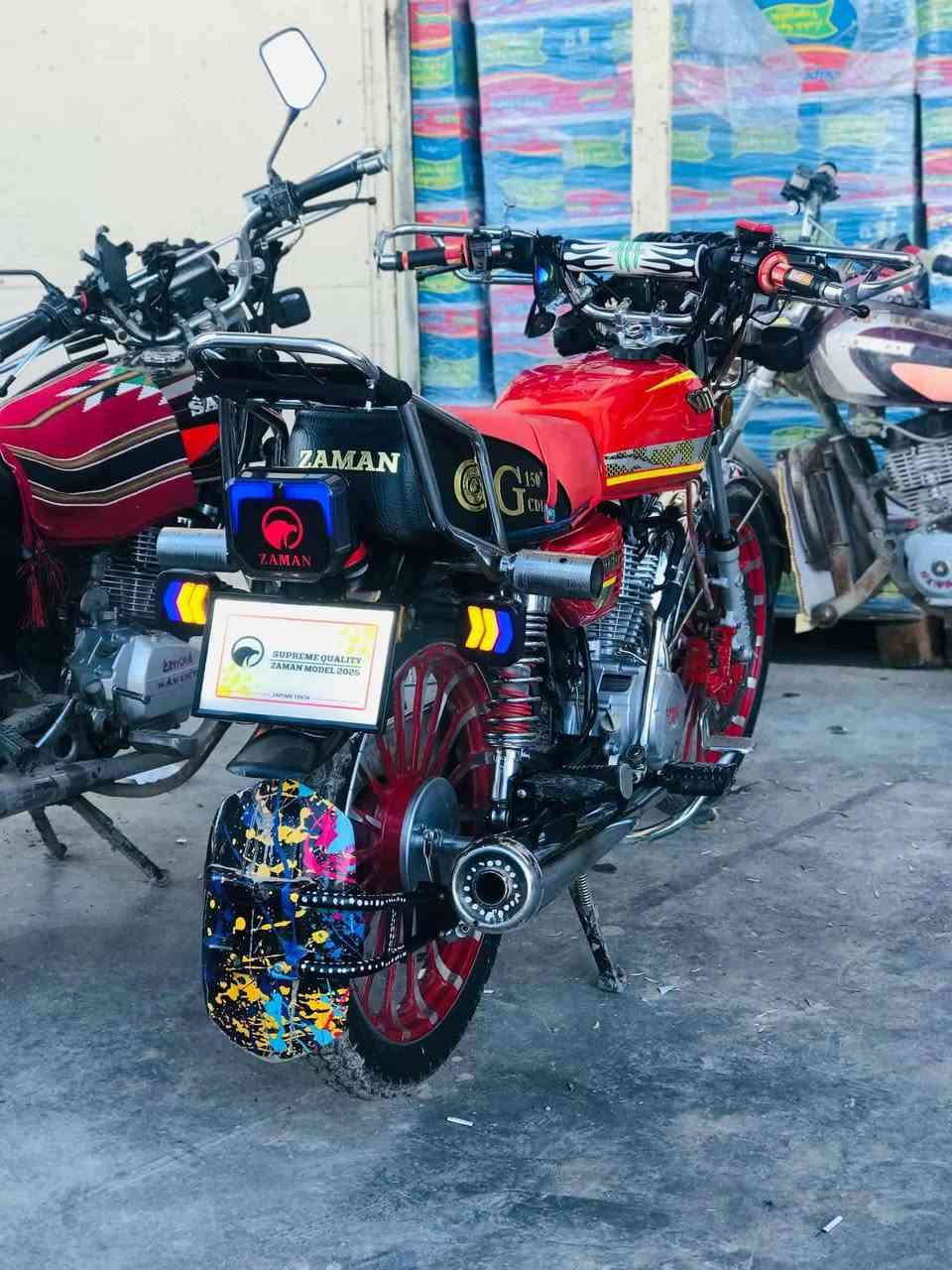 السلام عليكم مطور سيفان زامان اللبيع مكان حمام العليل بعدو زيرو سعره 900وبي مجال *********** ويرهم مراوس بقفاز
