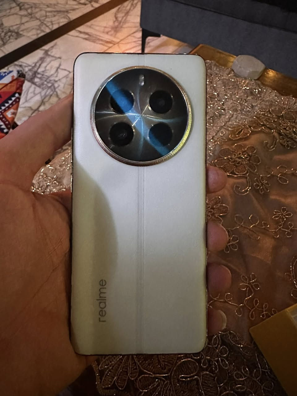 ريلمي 12 برو الذاكره 512 الجهاز مبدل شاشه وبي سواد يم الكامره ممبين كله شغال بصمة اصبع والوجه مابي بس هاذ السواد وممأثر عليالسعر 250 وبي مجال عنواني بغداد ***********
