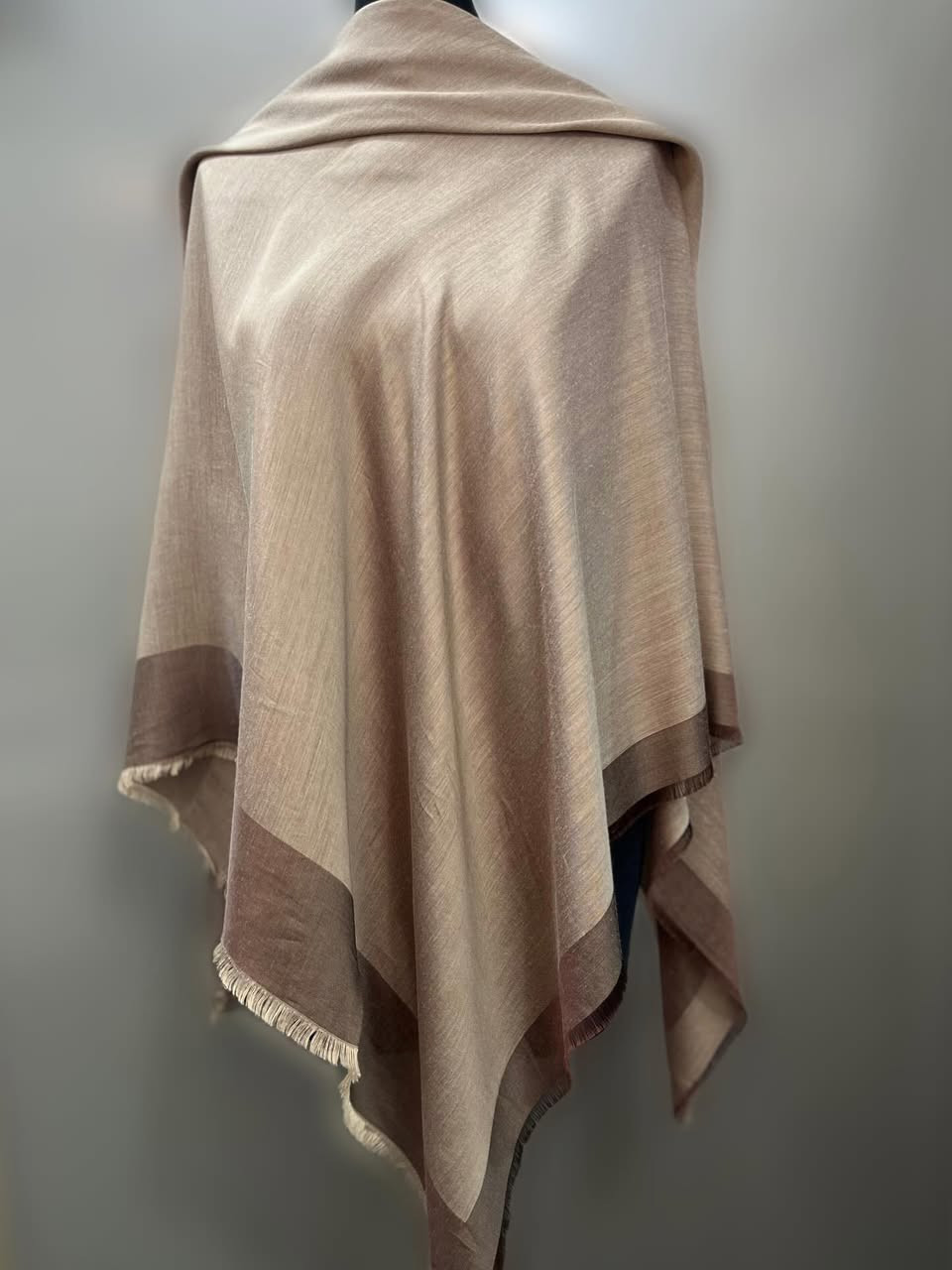 ربطة قياس ١٤٠ 
قماش قطني ثابت ، تنلبس وجهين 
الوجه الاول لونه جوزي🤎
الوجه الثاني لونه بيجي 

توصيل جميع محافظات العراق ٣ 
#كربلاء #ربطات #احجبه_شالات #اكسبلور_فولو #قطنيات_جديده_مميزه_بأسعار_مناسبه


**إذا كنت صاحب هذا الإعلان وتريد حذفه لأي سبب، رجاءا أرسل رسالة إلى الدعم الفني**