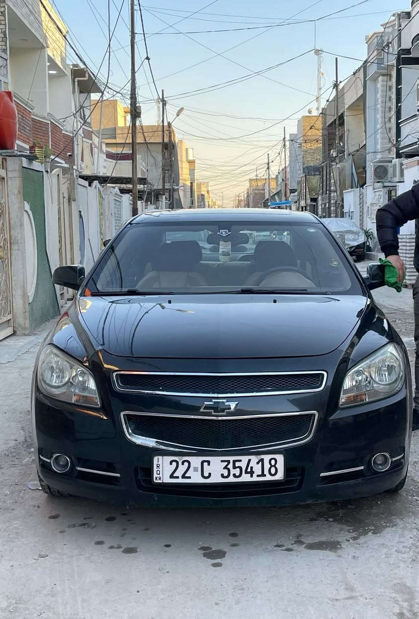 ماليوبو 2012 كفاله. مكينة 4 سلندر /2500 فتحه بصمه فول 1/1.   رقم اربيل بسمي تريد تحويل تريد وكاله  تخم تاير جديد 
مكاني بغداد مدينة الصدر. ***********.      السعر 78 وماكو هيج سعر.
